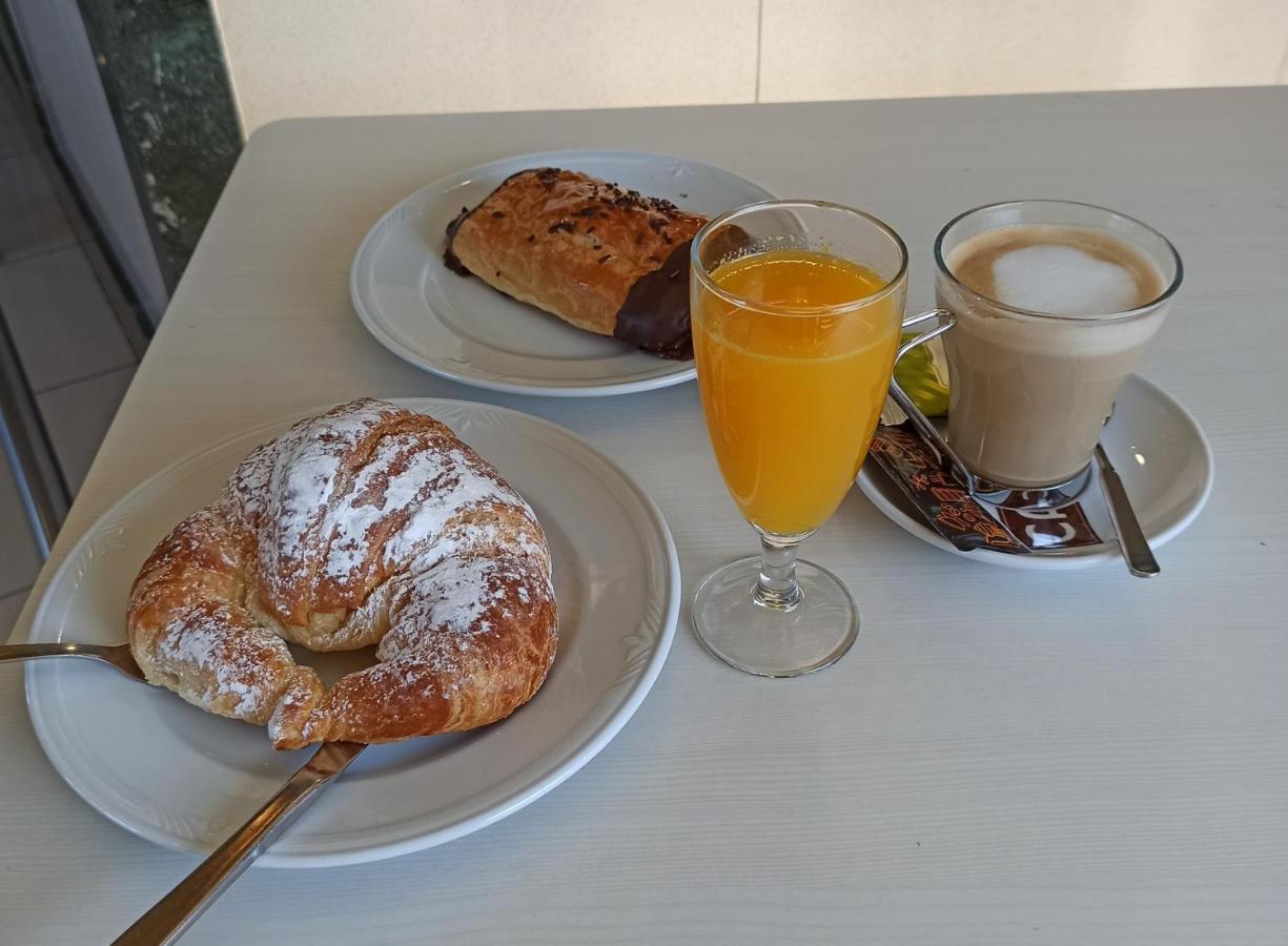 Hostal Restaurante Rancheiro Vigo Kültér fotó